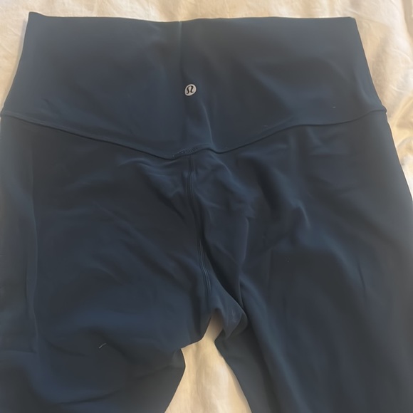 Lululemon dark teal capri size 10 - Picture 2 of 3